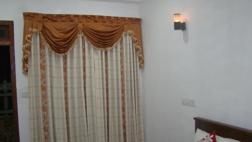 White Heart Hotel เอลลา ภายนอก รูปภาพ